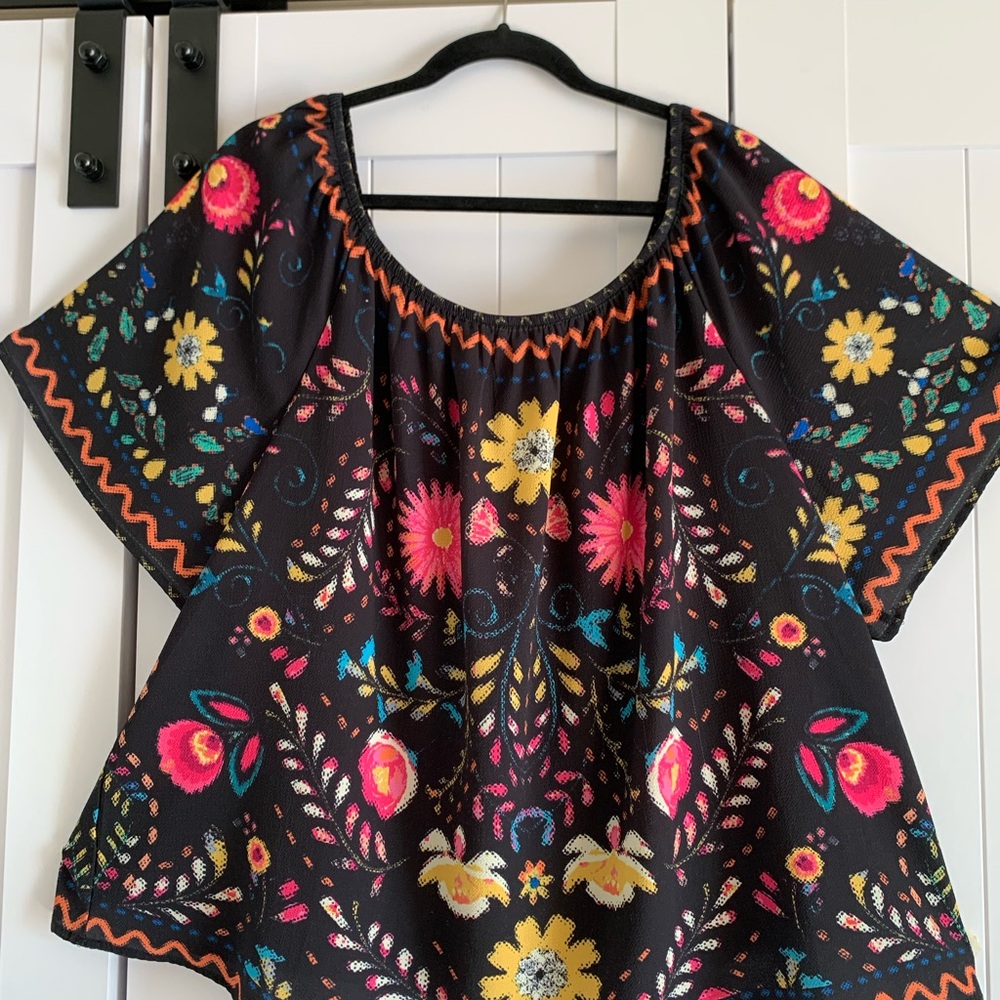 Flying Tomato 2X Boho Floral Top 🌺